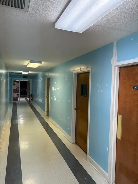 Hallway start